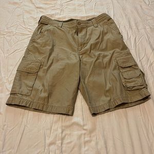 Mens Red Head cargo shorts size 34 like new